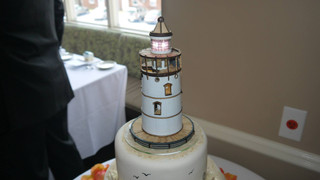 Light-Up <em>Bioshock Infinite</em> Lighthouse Cake Topper